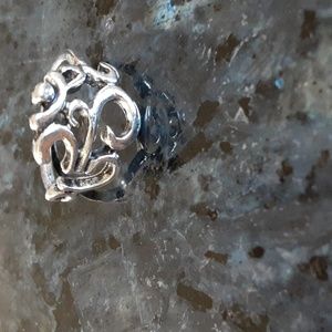 Beautiful vintage silver ring